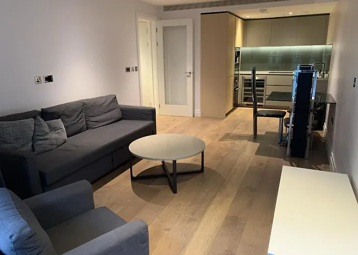 Stylish 2 Bed Flats Near Us Embassy